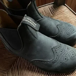 blundstone brogue wingtip